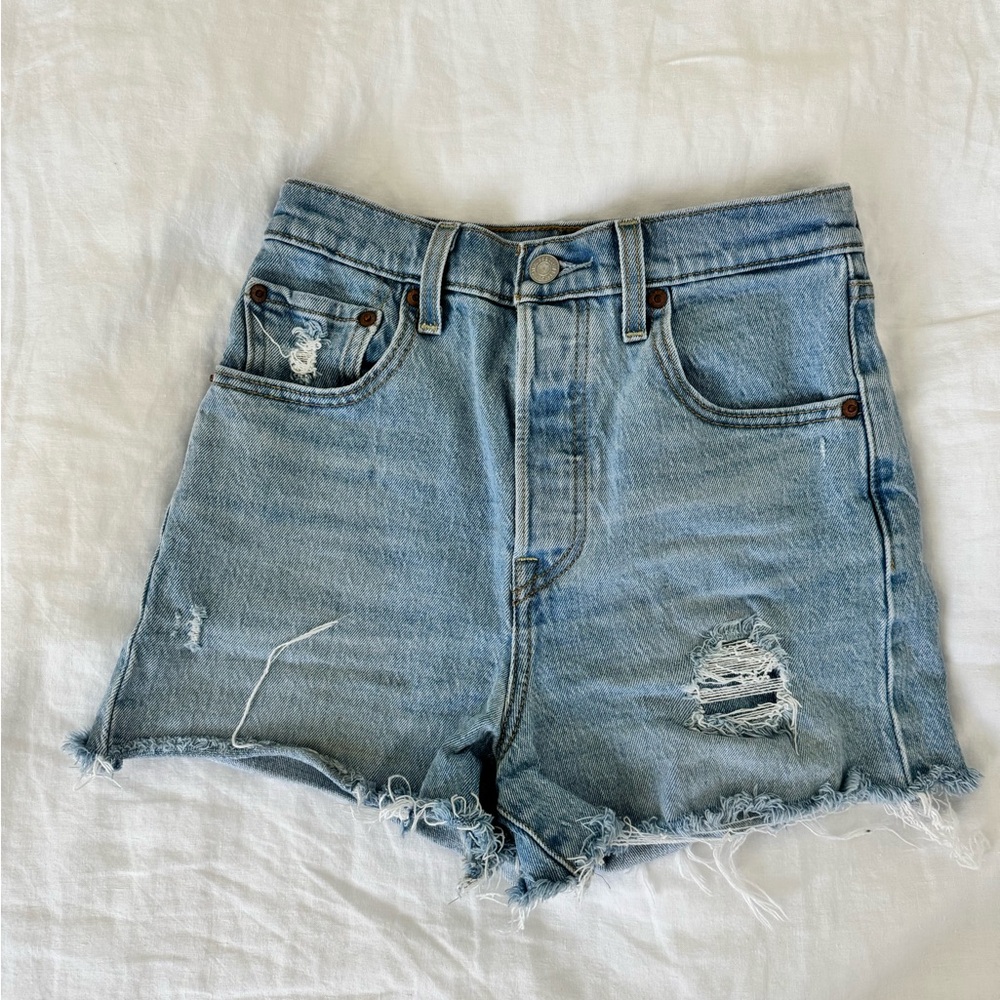 Women’s Levi Ribcage Shorts
